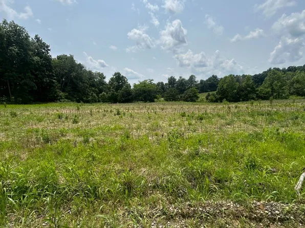 2617 Campbellsville Rd, Greensburg, KY 42743