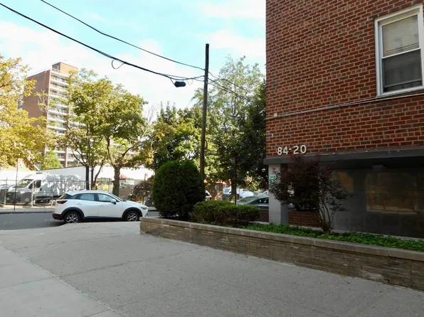 84-20 51st Avenue image 2 of 11