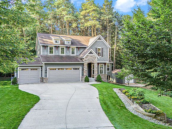 5th image of 14350 Mackinaw Trl