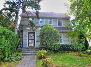 940 Glenview Ave, Wauwatosa, WI 53213