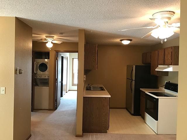 1st image of 14182 Pennock Ave APT 213