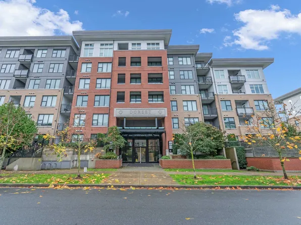 9388 Tomicki Ave #202, Richmond, BC V6X 0C4