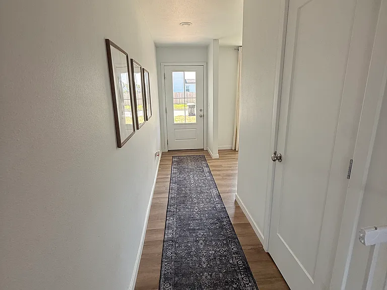 W Penny Ln — Photo 2