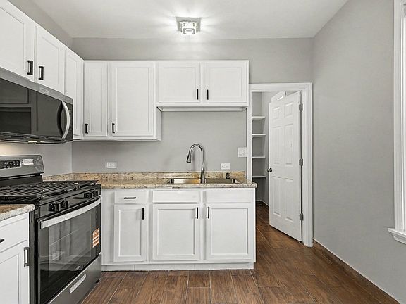 5th image of 1323 Park Ave
