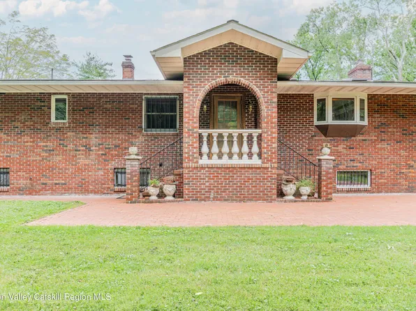 3 Divine Road, Kerhonkson, NY 12446