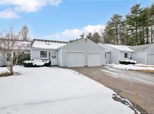 7 Knoll Ln UNIT 7, Weatogue, CT 06089