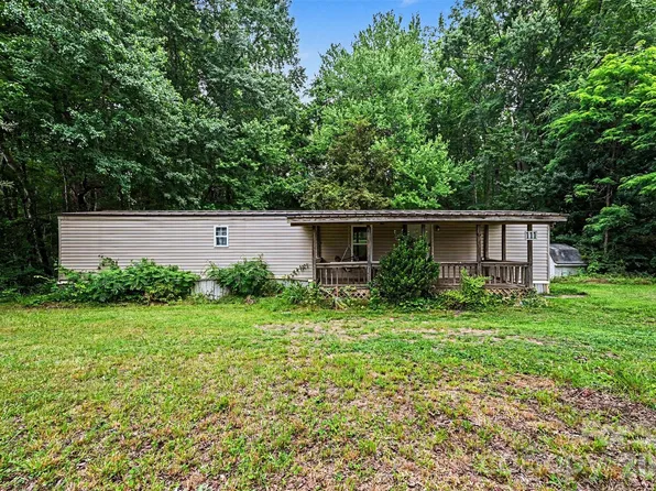 111 Oak Brook Dr, Mooresville, NC 28115