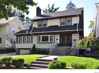 288 Clinton Ave, New Rochelle, NY 10801