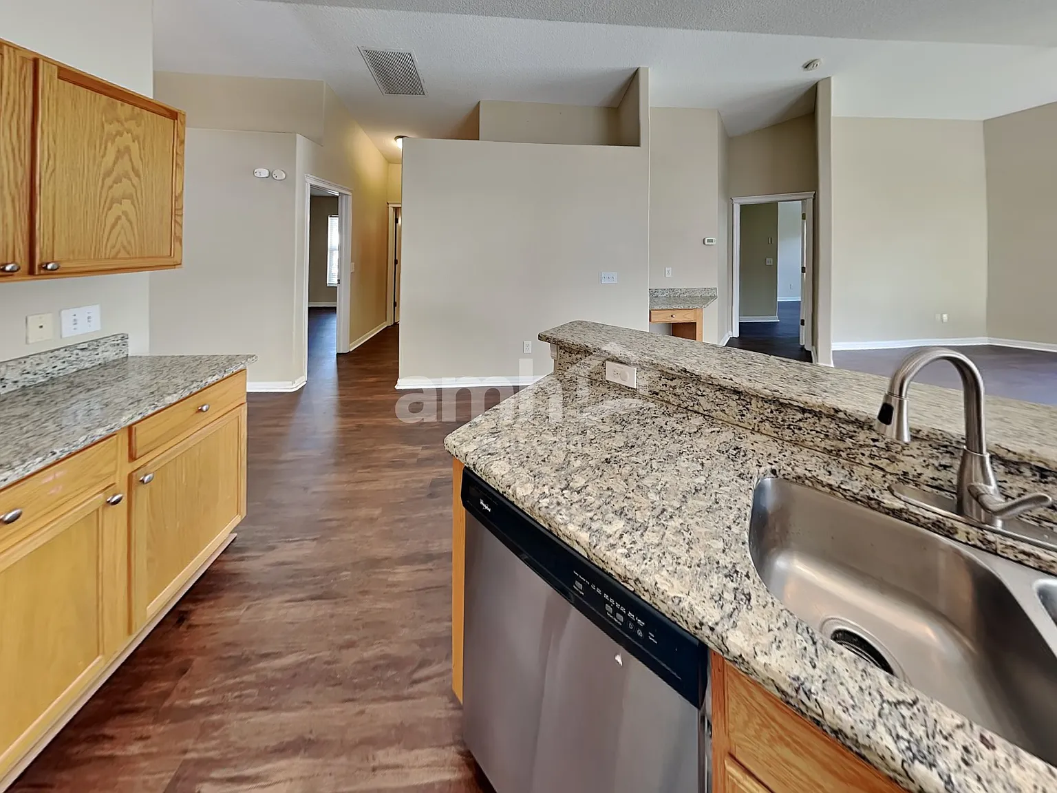 3 bed, 2.0 bath, 1498 sqft, $2,175 — Photo 4