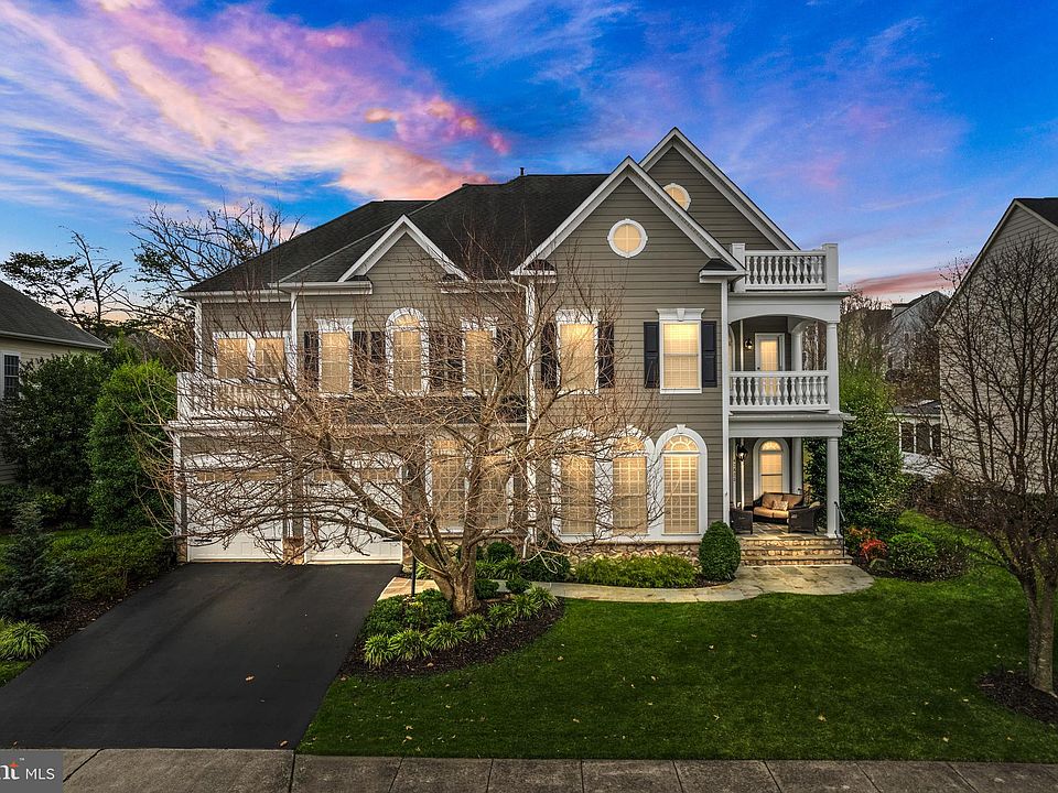 1st image of 42825 Heritage Oak Ct