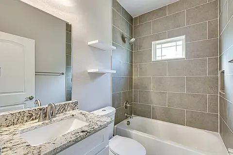 2205 Beaumont St — Photo 9