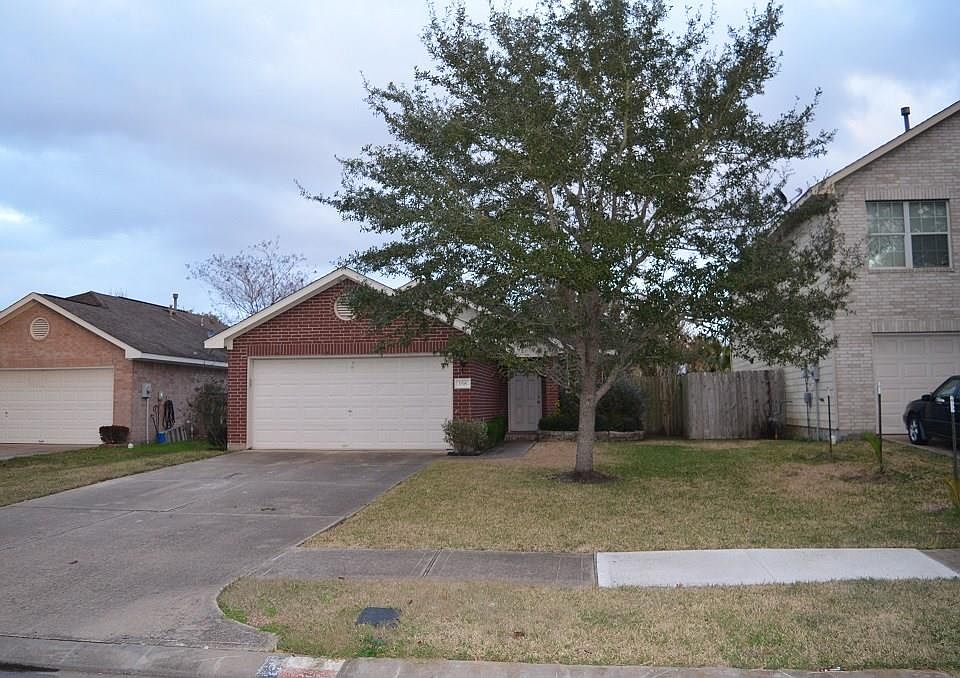 1st image of 158 Big Thicket Dr