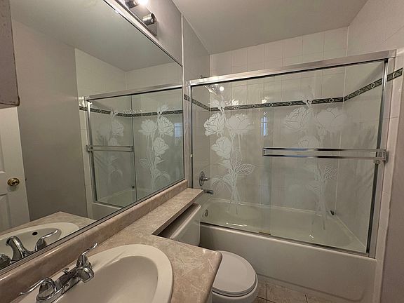 3rd image of 678 W 71st Ave