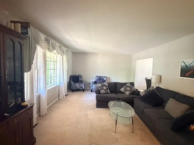 2732 Alfred Cir — Photo 4