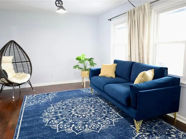 10701 College Ave, Kansas City, MO 64137