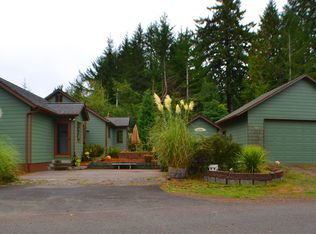 62465 Shellhamer Rd, Coos Bay, OR 97420