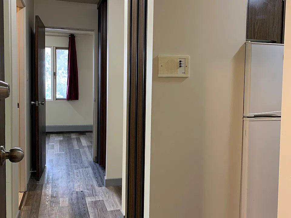 79 Patterson Cres