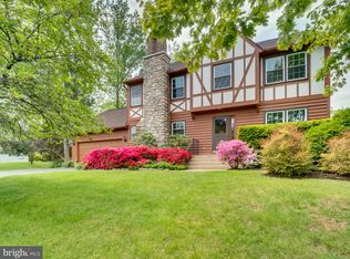 1138 Bandy Run Rd, Herndon, VA 20170