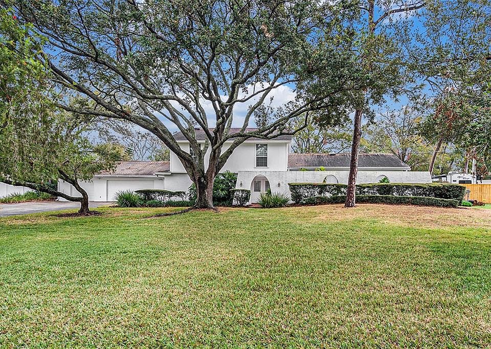 1st image of 8203 Crenshaw Cir