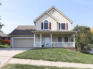 240 Canterbury Cir, Council Bluffs, IA 51503