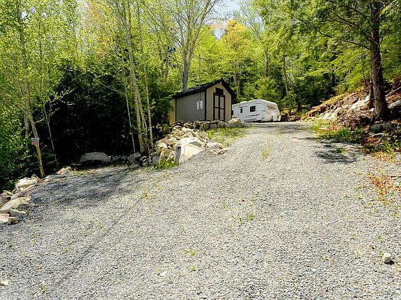 3rd image of 71 Echo Forest Dr