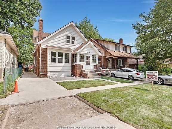 2nd image of 3165 Donnelly St