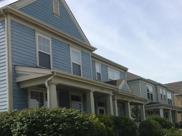 314 Village Sq, Burns Harbor, IN 46304