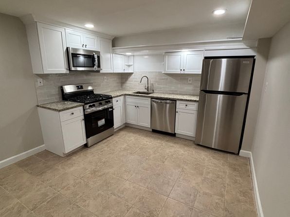 10 Depot Sq #1R, Montclair, NJ 07042 – 1-bedroom rental in Montclair