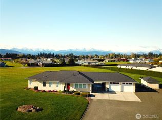435 Livengood Ln, Sequim, WA 98382