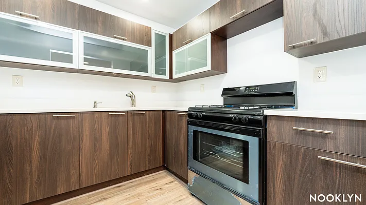 Rented by Nooklyn NYC LLC | media 27