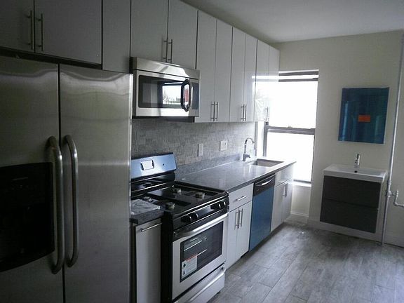 3rd image of 254 Wyckoff St #Threel
