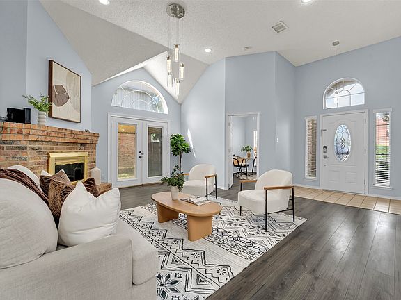 4th image of 6601 Teresa Ln