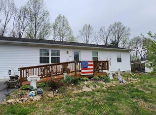 183 Shannon Rd, Jacksboro, TN 37757