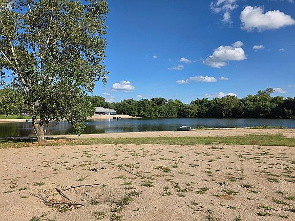 4th image of 6 Willowwood Lk