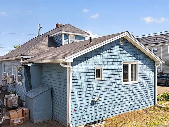 3rd image of 9416 Main St