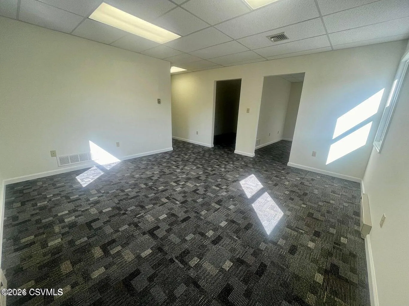 Studio, 1414 sqft, $2,200 — Photo 4