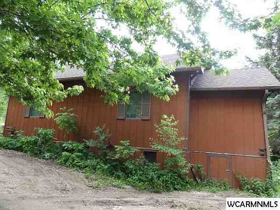 3rd image of 625 Lakeshore Dr