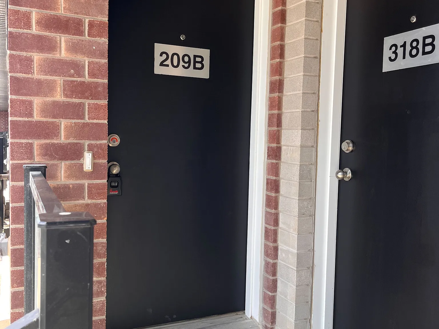 2 bed, $2,500 — Photo 2