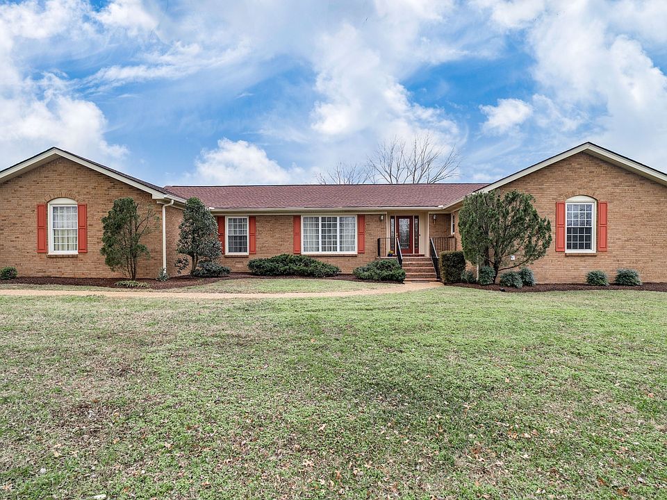 1st image of 224 Kennett Rd