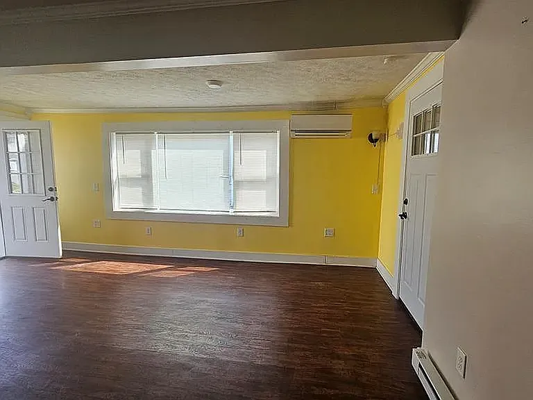 123 Bridge St #1 — Photo 4