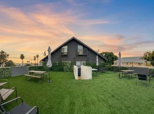 Walton Ave, Los Angeles, CA 90007