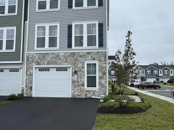 149 Choke Cherry Ct, Lake Frederick, VA 22630
