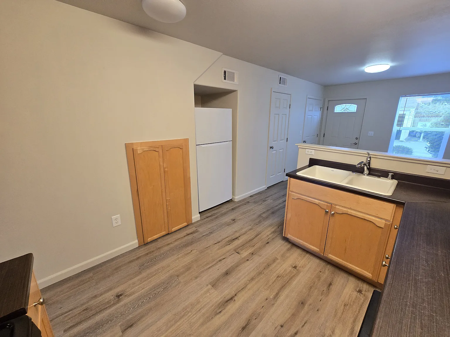 2 bed, 2.5 bath, 1060 sqft, $1,675 — Photo 4