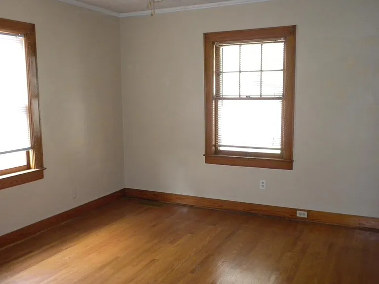 2345 Delor Ave — Photo 12
