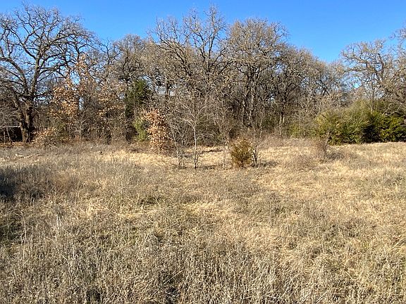 3rd image of 2300 Lake Sharon Dr