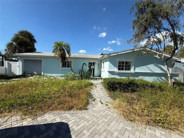 631 77th Ave, Saint Pete Beach, FL 33706