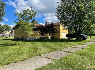 562 Bluff St, Quinnesec, MI 49876