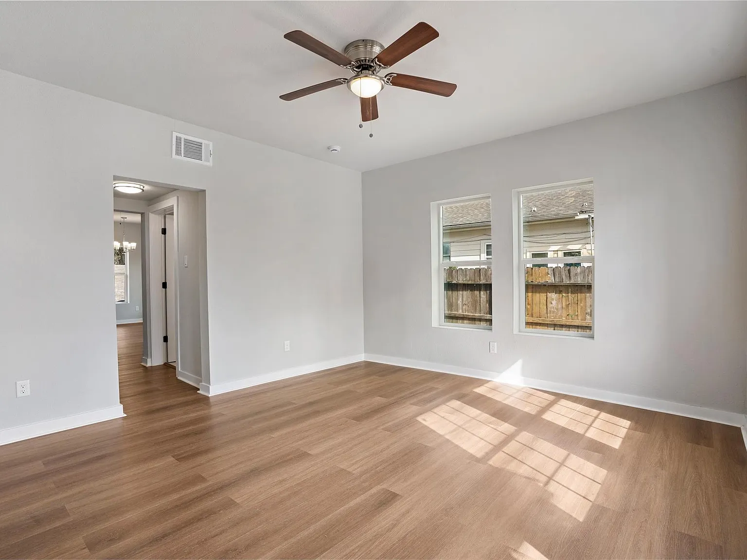 1 bed, 1.0 bath, 700 sqft, $1,195 — Photo 4