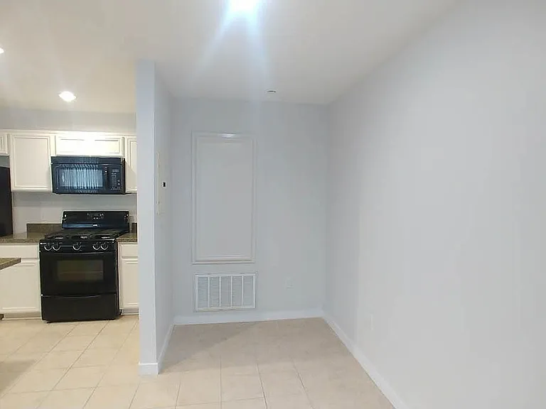 Almeria Townhomes — Photo 83