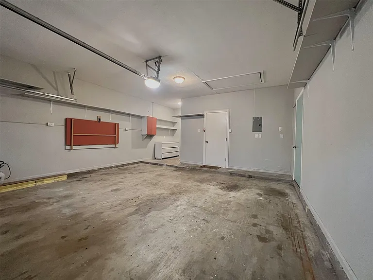 11917 Meadowfire Dr — Photo 31